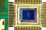 인텔, 양자 컴퓨팅용 실리콘 스핀 큐비트 연구 위한 새로운 칩 발표